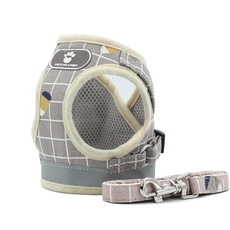 Adjustable/Reflective Dog Harness with Leash